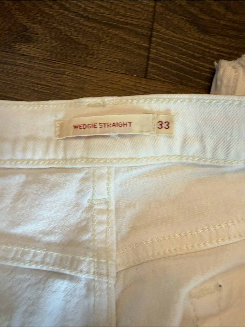 Levi's White Frayed Waist Denim Shorts - Picture 5 of 6